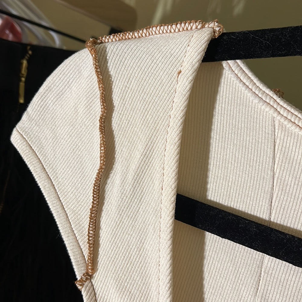 American Threads Y2K Ribbed Crop Top - Picture 4 of 7